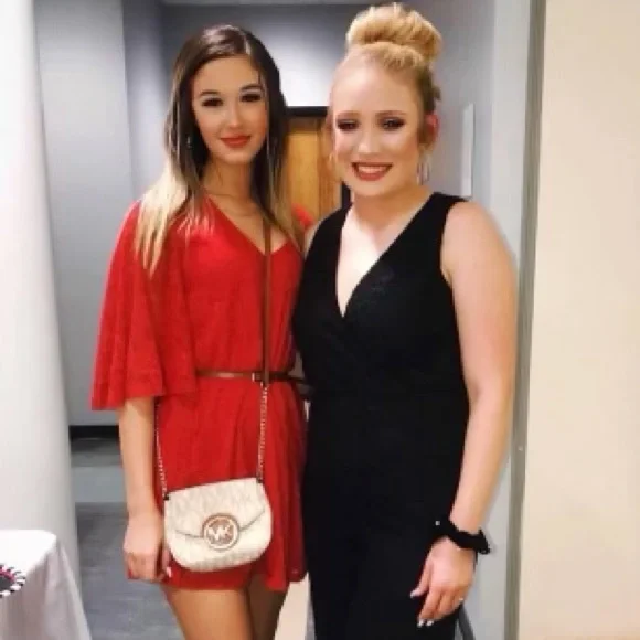 Red Francesca’s Lace Dress - Picture 2 of 3